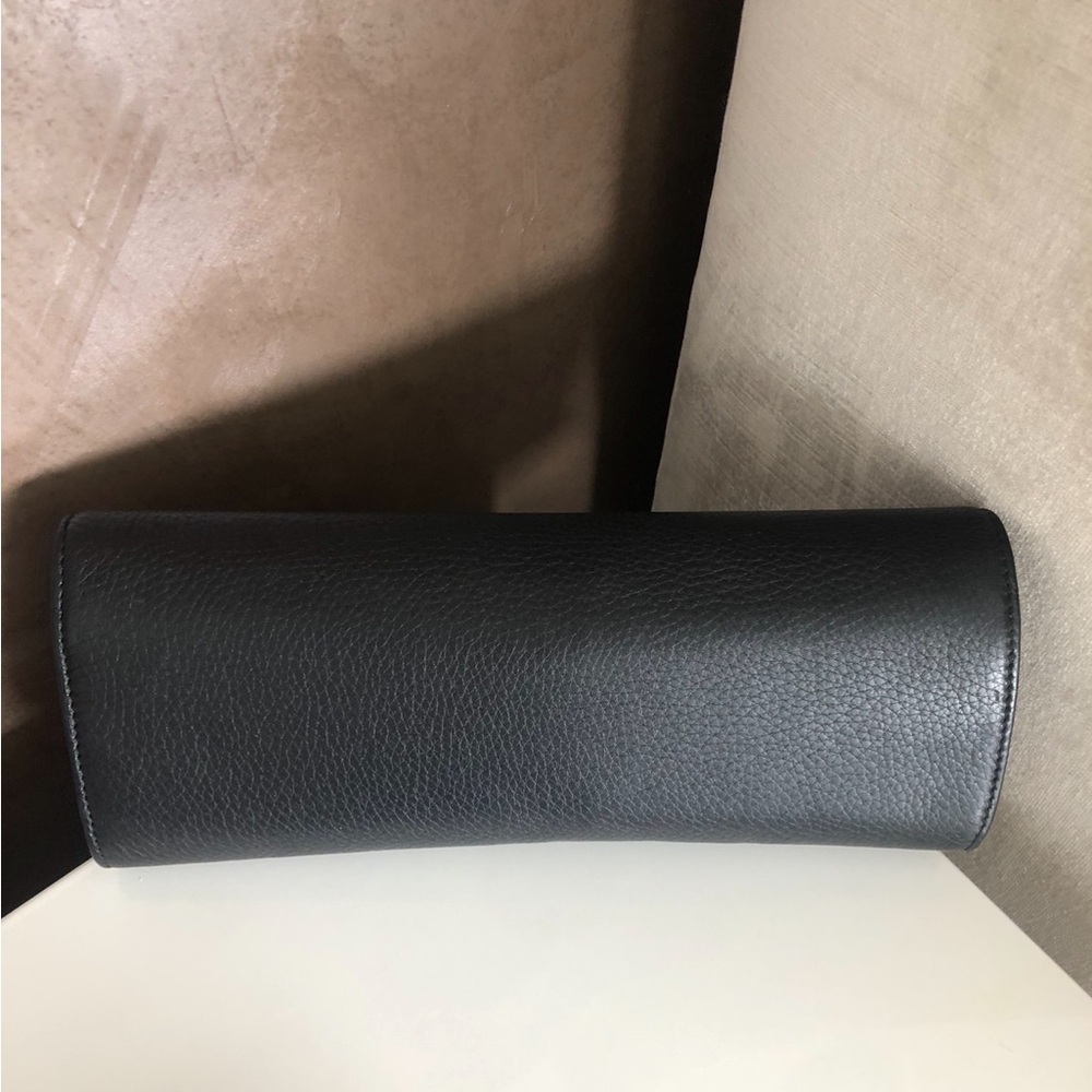 Gucci Black Leather Clutch with Gold Accent - Picture 5 of 9